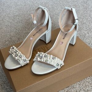 Steve Madden Dress Shoes with Pearl Embellishments